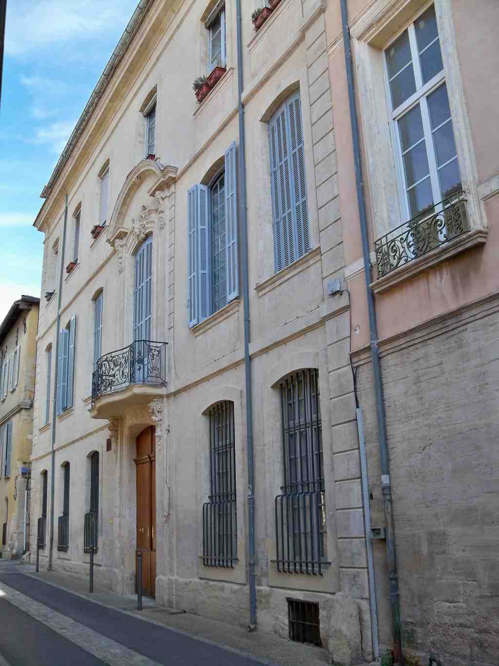 Former Thomas-de-la-Valette hotel in Carpentras