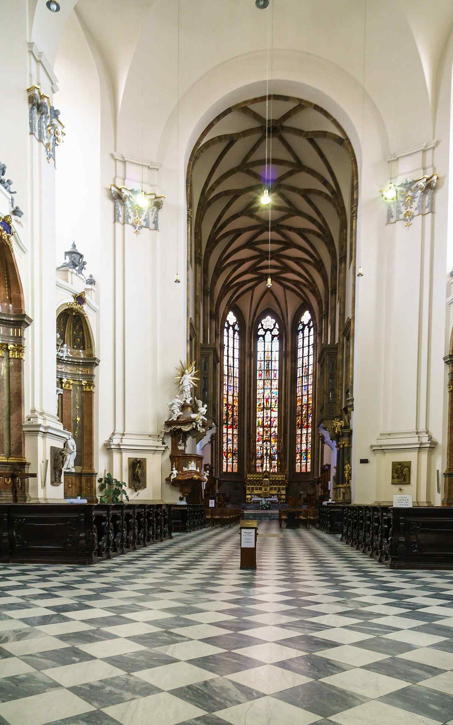 The nave interior, where Baroque furnishings by Ondřej Schweigl still define the cathedral’s atmosphere.