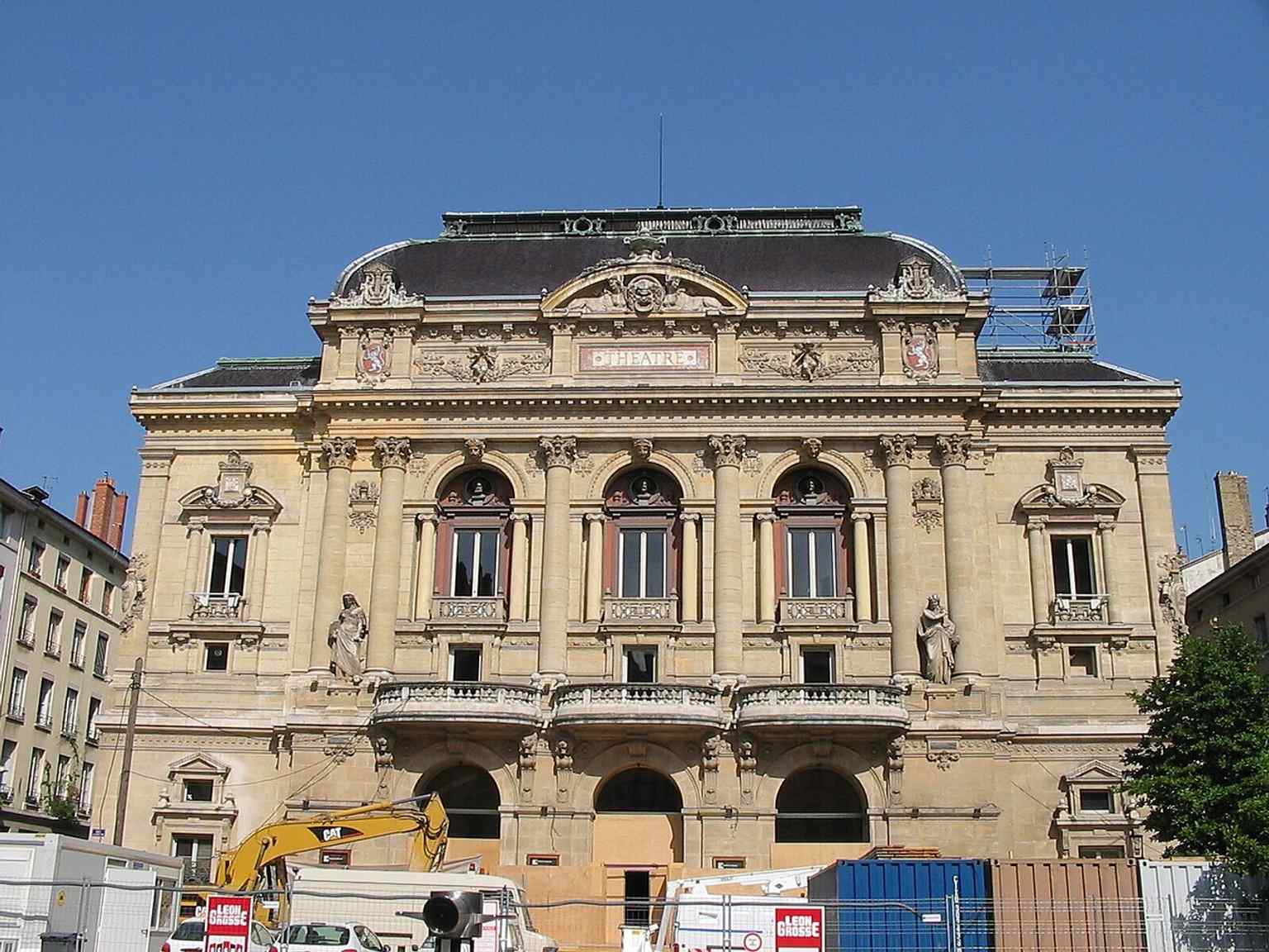 The building during renovation in 2013, echoing the major 2003–2005 restoration mentioned in the story.