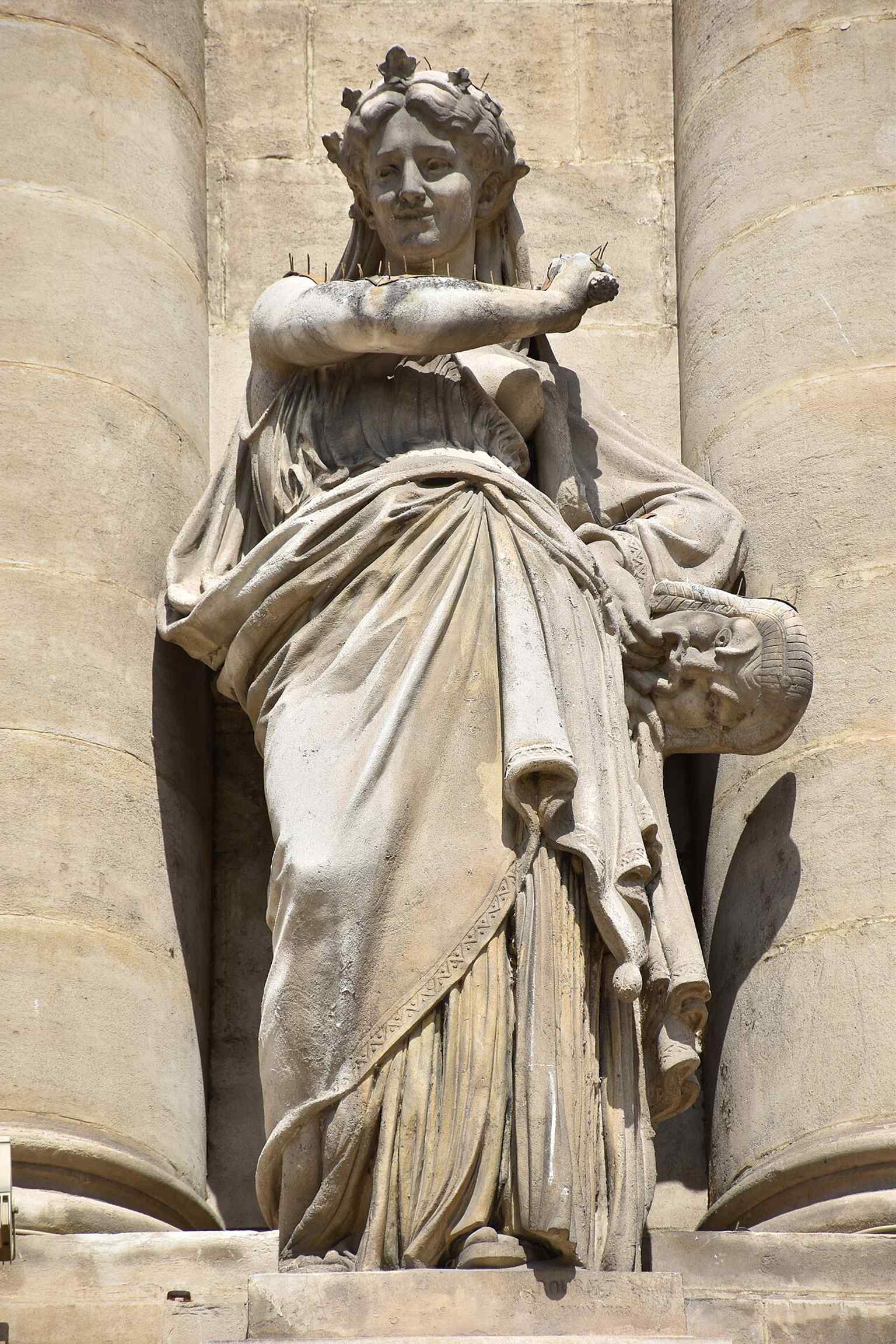 One of the façade sculptures by Louis Auguste Roubaud — a reminder of the theatre’s richly decorated exterior.