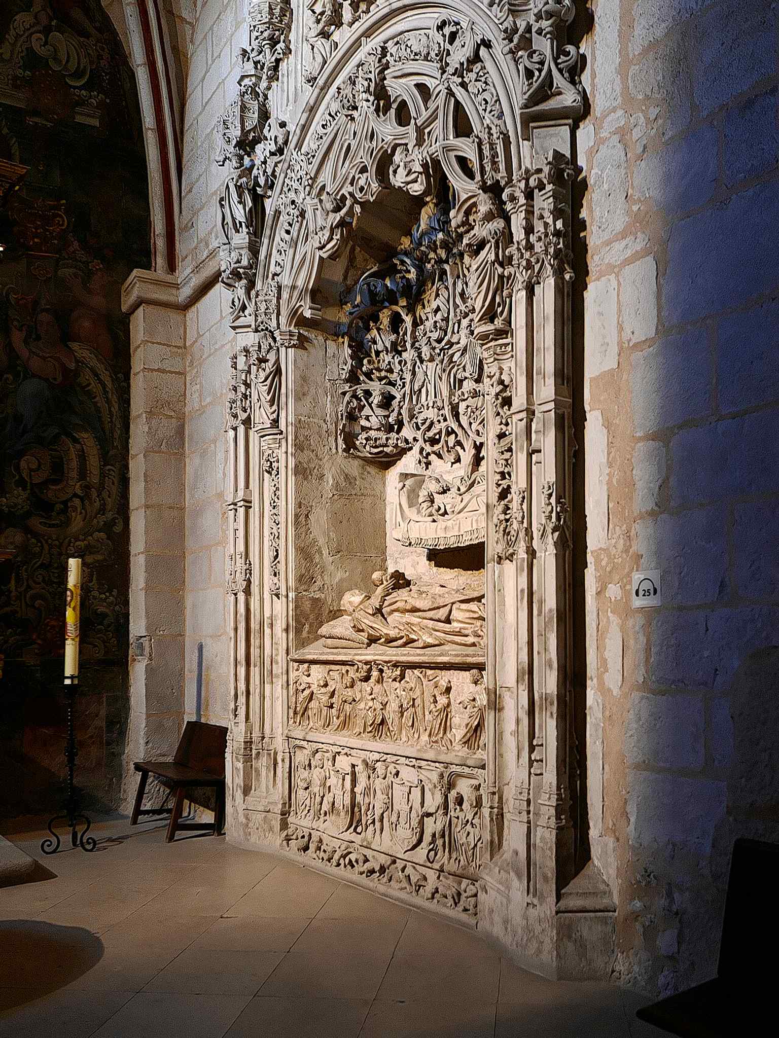 The tomb of Doctor Juan de Grado in the Chapel of Saint John, one of the cathedral’s notable burials.