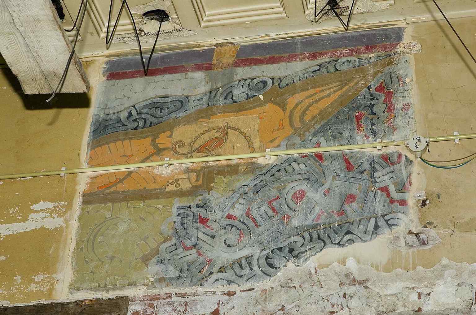 A surviving wall painting inside the hall, a reminder of Luxor’s luxurious early interior decor.
