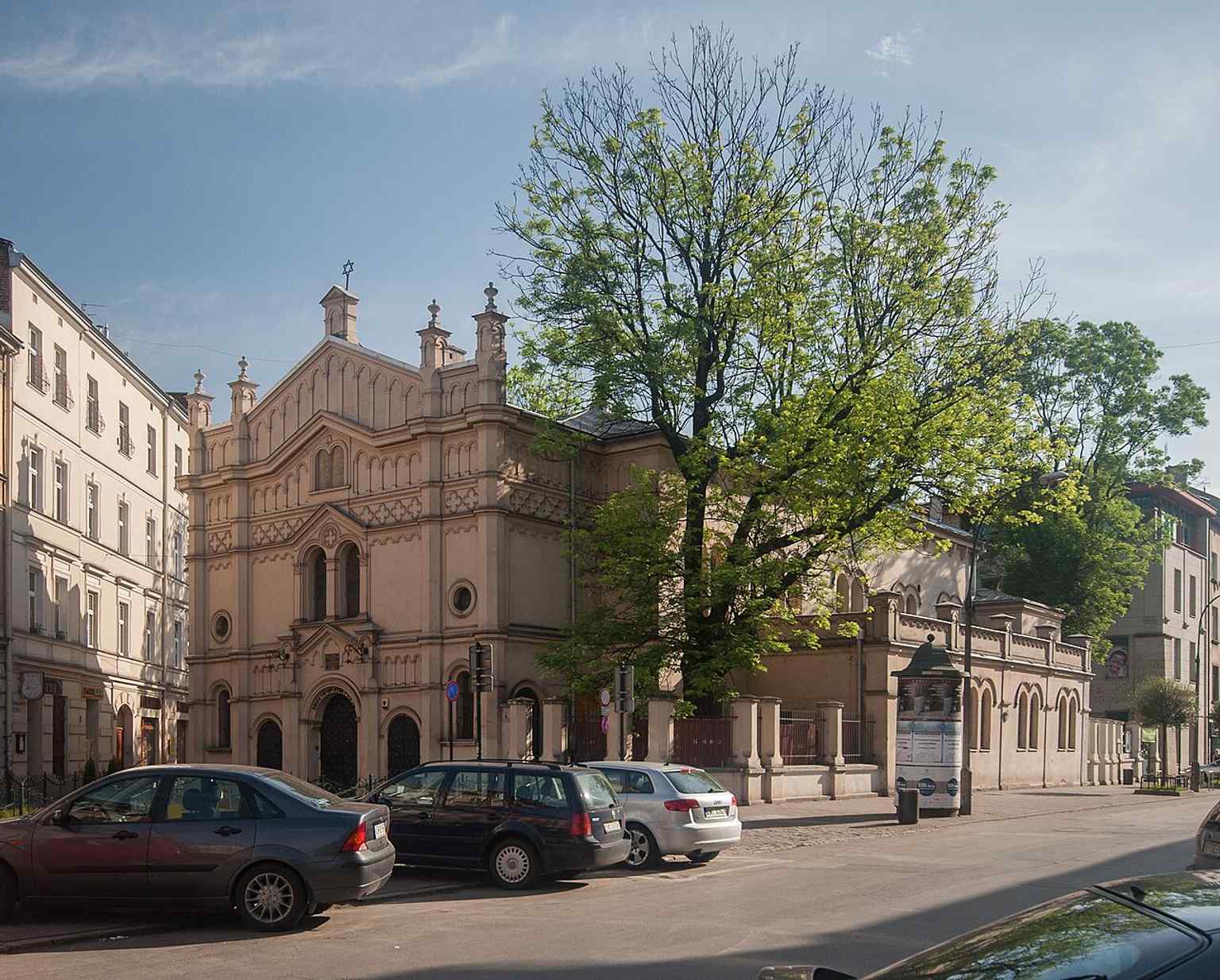 This 2014 image records the facade and its 19th-century form, recalling the original 1860–1862 construction and later reconstructions.