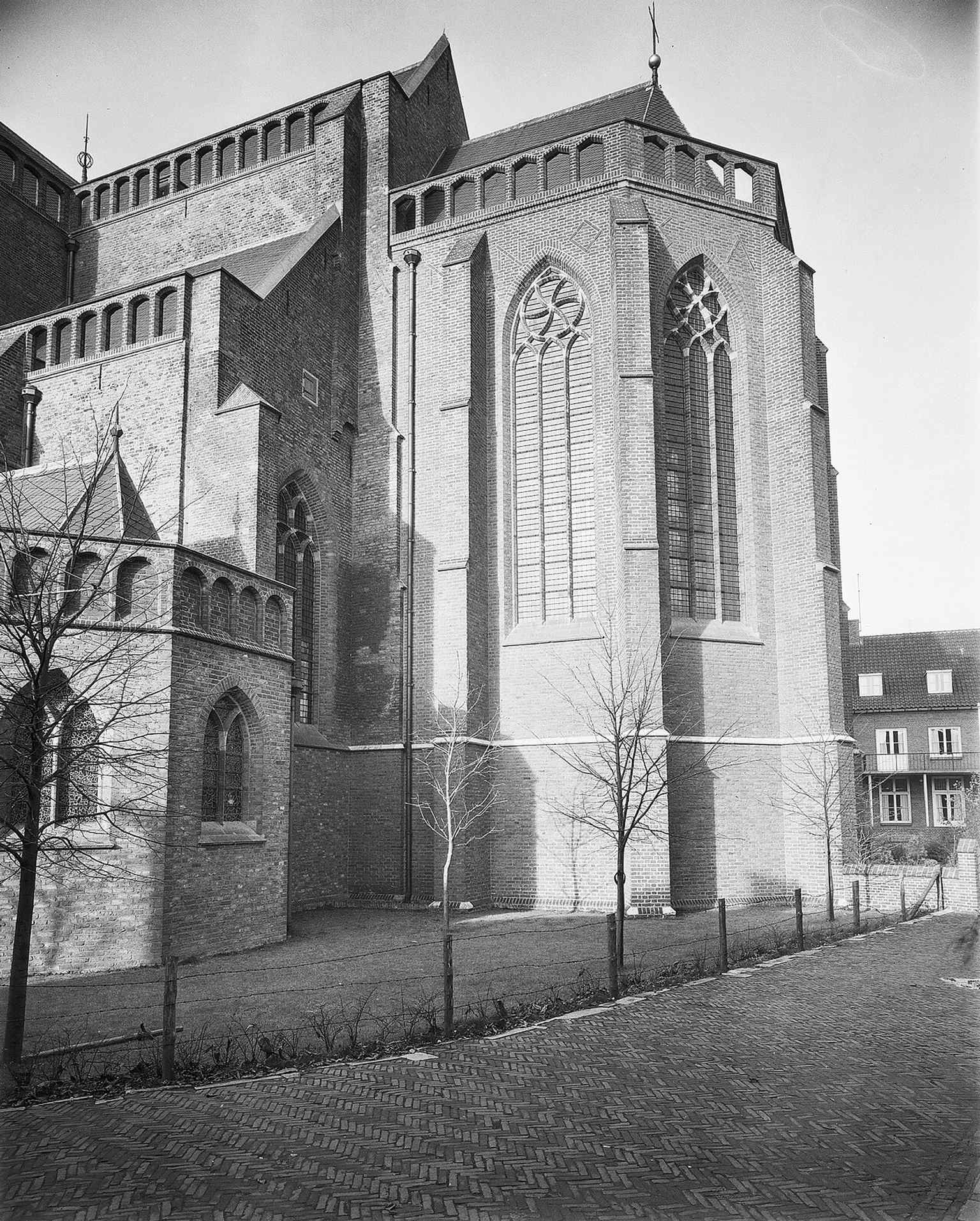 The choir viewed from the southeast, a good way to show the medieval structure behind the famous tower front.