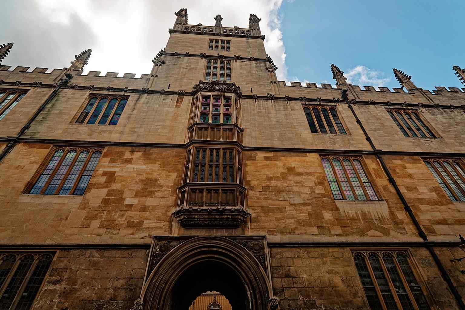 The Tower of the Five Orders marks the main entrance to the Bodleian’s Old Schools Quadrangle, named for its stacked classical columns.