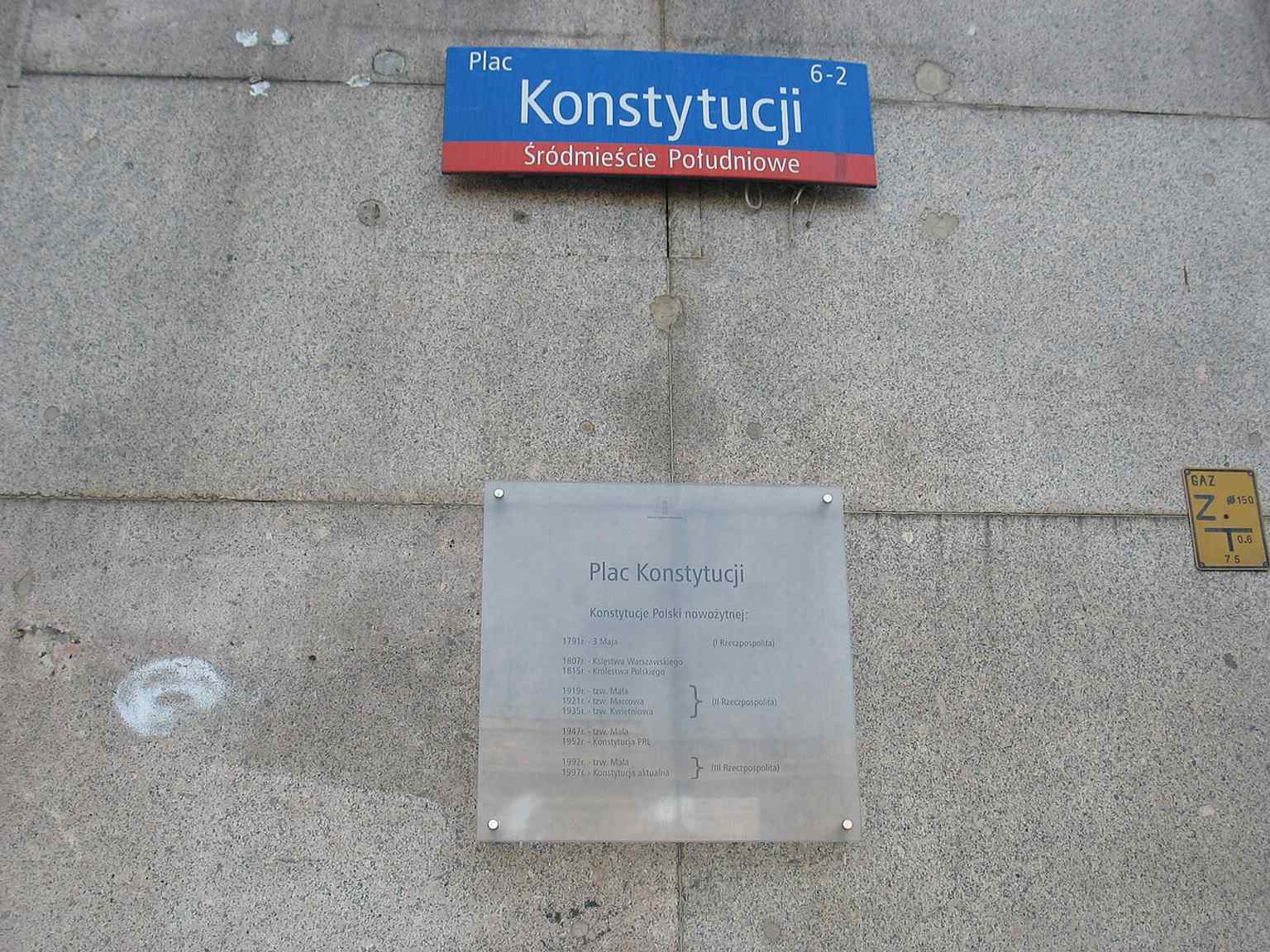 An information board for the square, useful for orienting visitors at the heart of the MDM district.