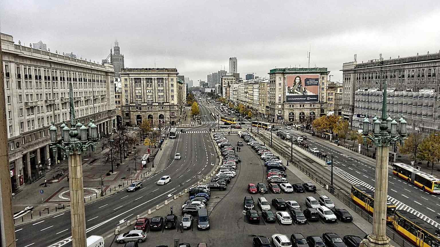 Another view from Hotel MDM, helpful for illustrating the hotel’s role as the southern closure of the square and its controversial impact on the historic sightline.