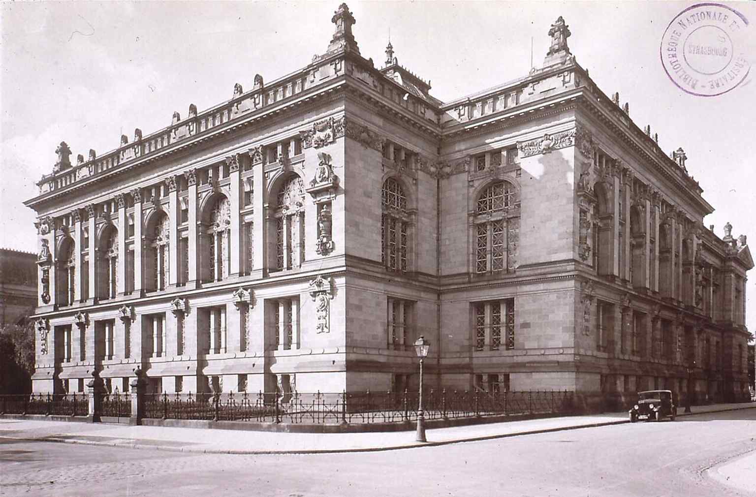 Historic views of the BNU during the 1930s work period, evoking the building’s changing interiors before wartime upheaval.