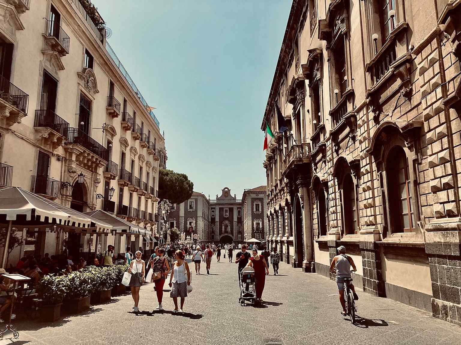 A broad view of Catania’s historic center along Via Etnea, the main axis rebuilt after the 1693 earthquake in the new Baroque city plan.
