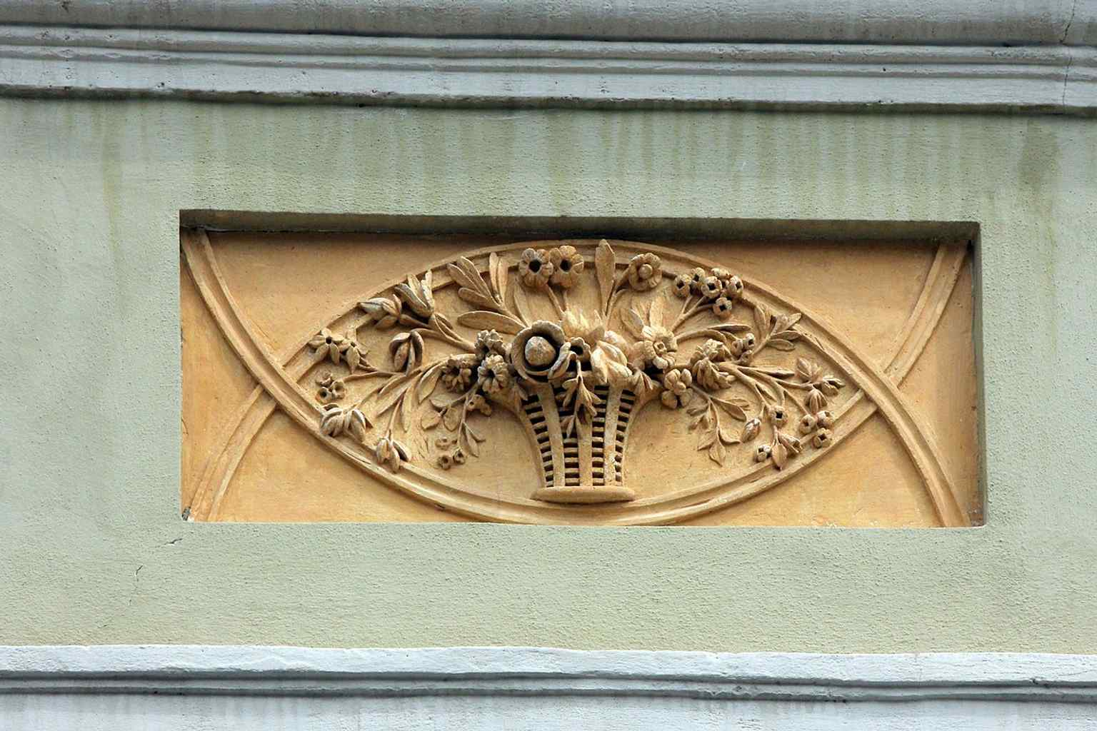 A close look at the house façade, showing the refined civic-palace character of Samson Wertheimer’s former Freihaus.