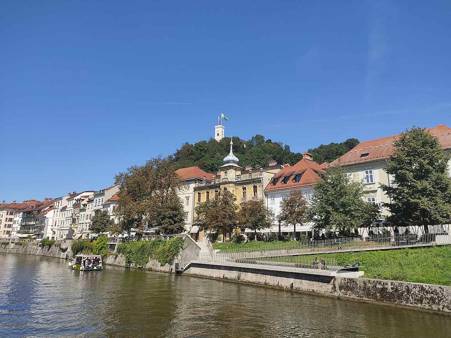 Ljubljana Castle sits atop Castle Hill, a site continuously settled for over 4,000 years, from the Bronze Age to a Roman army stronghold and the first wooden fortifications.