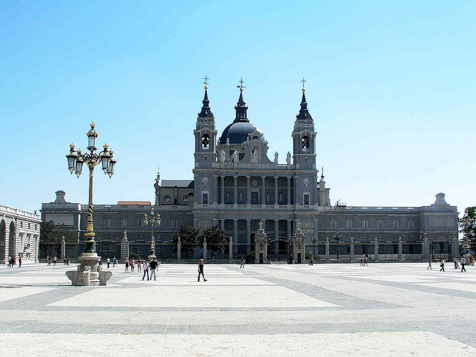 North view from the Royal Palace side, showing how the cathedral was designed to fit the palace complex and the historic center of Madrid.