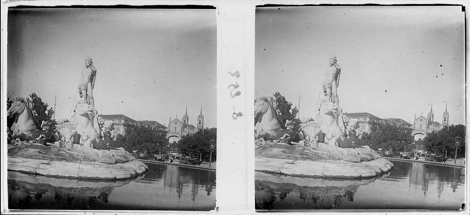 An early 20th-century photograph of the sculptural ensemble, offering a rare historical look at Neptuno before modern traffic and signage.
