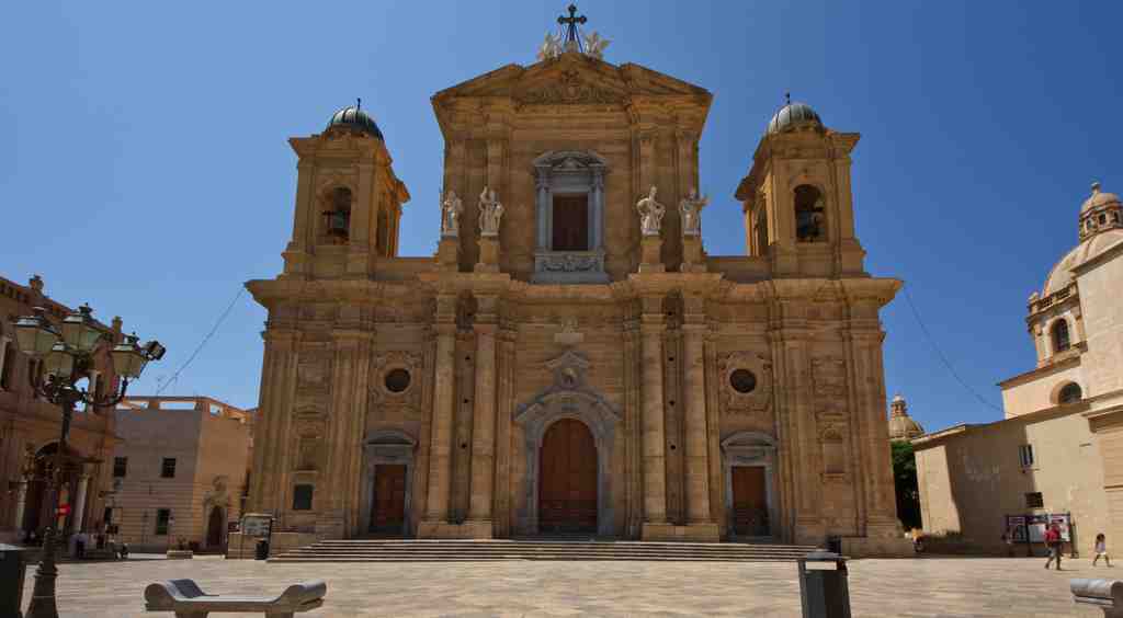 Parrocchia San Tommaso di Canterbury Chiesa Madre