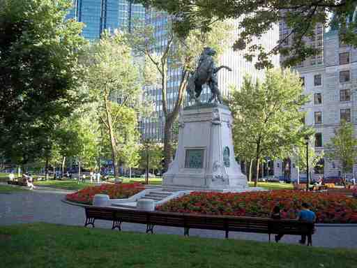 Montreal Highlights Audio Tour: Historic Heart and Architectural Wonders