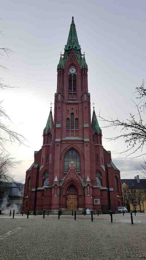 Bergen Highlights Audio Tour: Medieval Streets and Cultural Wonders