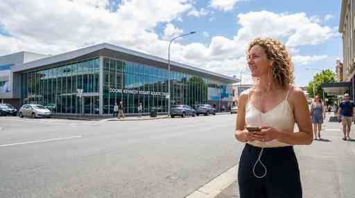 Hobart Highlights Audio Tour: Colonial Heritage and Harbor Charms