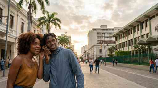 Guayaquil Audio Tour: Cathedrals, Parks, and Legends by the River