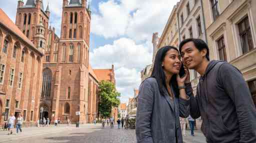 Toruń Audio Tour: Gingerbread Legends & Medieval Echoes