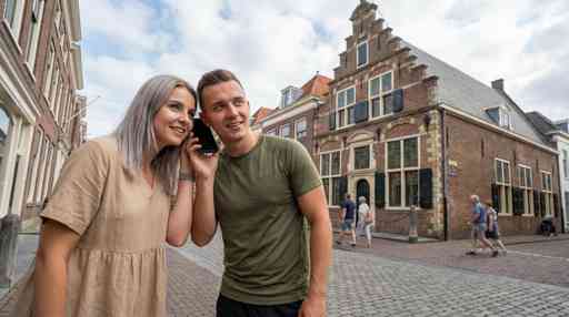 Haarlem Audio Tour: Courtyards, Canals, and Chronicles of Centrum