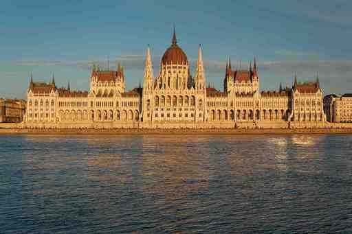 Budapest Audio Tour: Iconic Landmarks