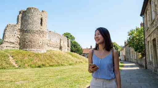 Saffron Walden Audio Tour: Castles, Canvases & Secret Gardens