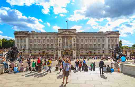 London Audio Tour: Royals, Relics & Hidden Gems of Victoria Trail
