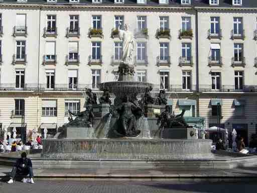 Nantes Audio Tour: Secrets of Commerce to Chapeau-Rouge