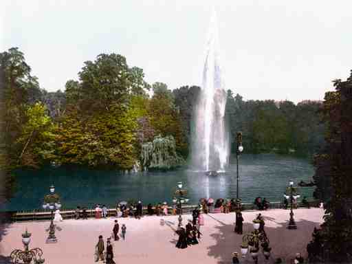 Wiesbaden Audio Tour: Opulent Trails & Timeless Tales of Nordost