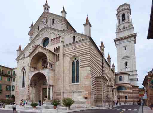 Verona Audio Tour: Journey Through Time and Grandeur