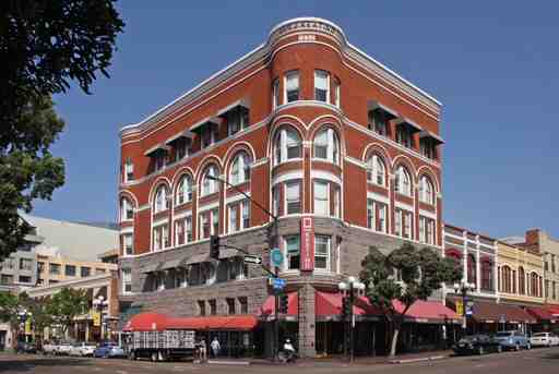 Echoes of the Gaslamp: A Journey Through Time and Architecture