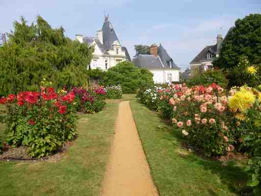 Rennes Audio Tour: A Journey Through Rennes' Hidden Gems