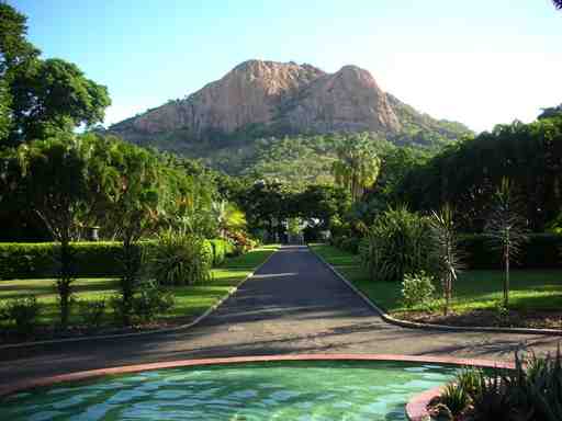 Townsville Audio Tour: Seaside Serenity and Historical Hideaways