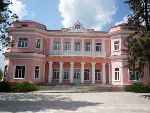 Bălți Audio Tour: Echoes of Nobles, Saints, and Stones