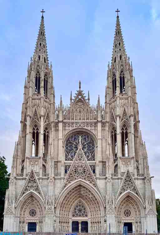 Rouen Audio Tour: Echoes of Saints, Streets, and Siege