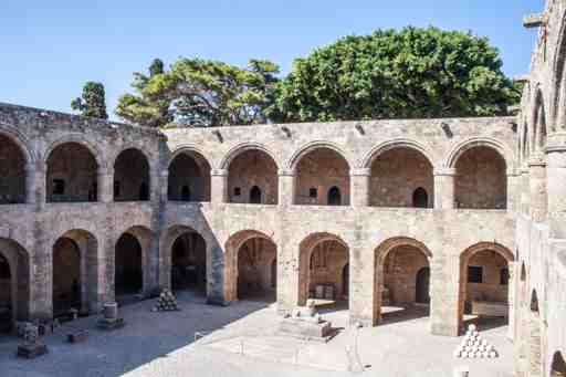 Rhodes Audio Tour: Legends, Fortresses, and Sacred Stones